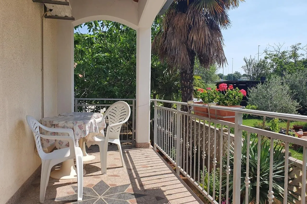 Гостевой дом Apartments Ritosa Spadici Beach Area Пореч